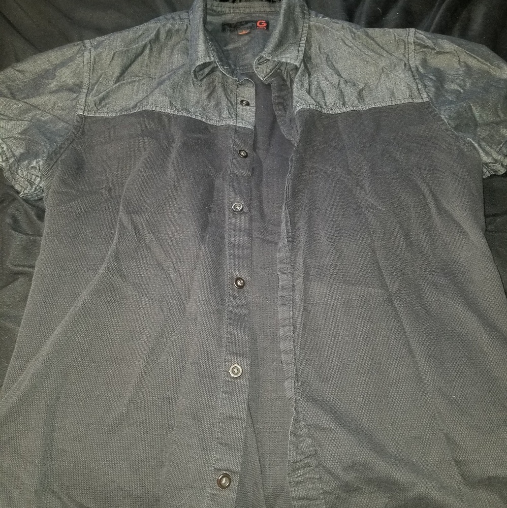 Guess men's black button up t shirt